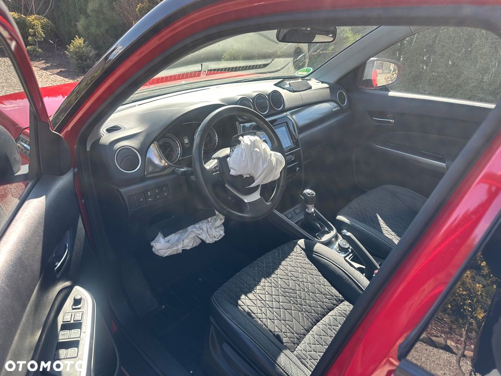 Suzuki Vitara 1.4 Boosterjet SHVS Premium 4WD - 10