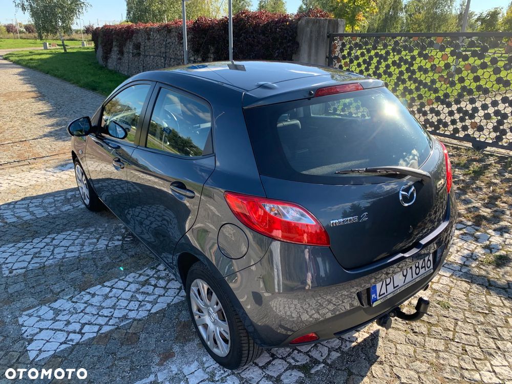 Mazda 2 - 6