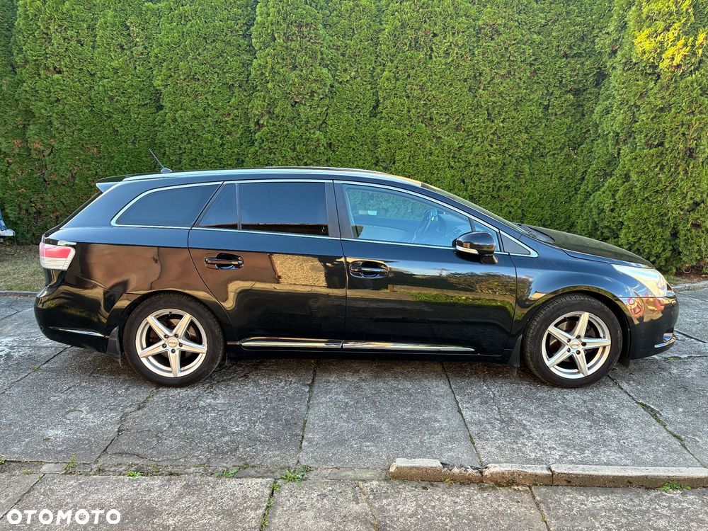 Toyota Avensis - 6
