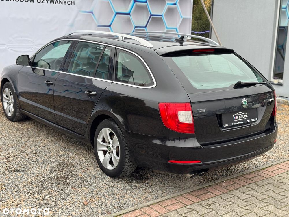 Skoda Superb 1.8 TSI FAMILY - 8