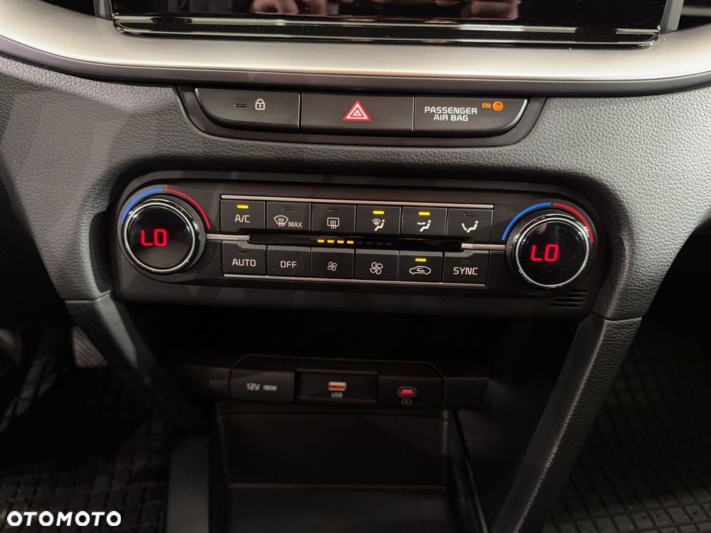 Kia Ceed - 26