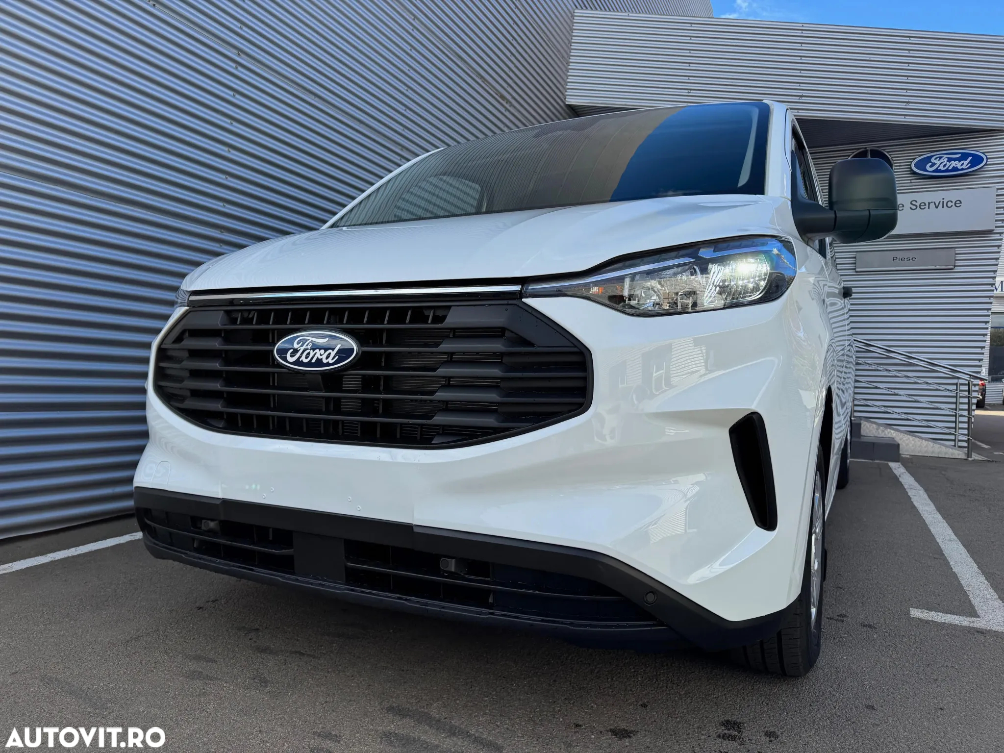 Ford Transit Custom - 13