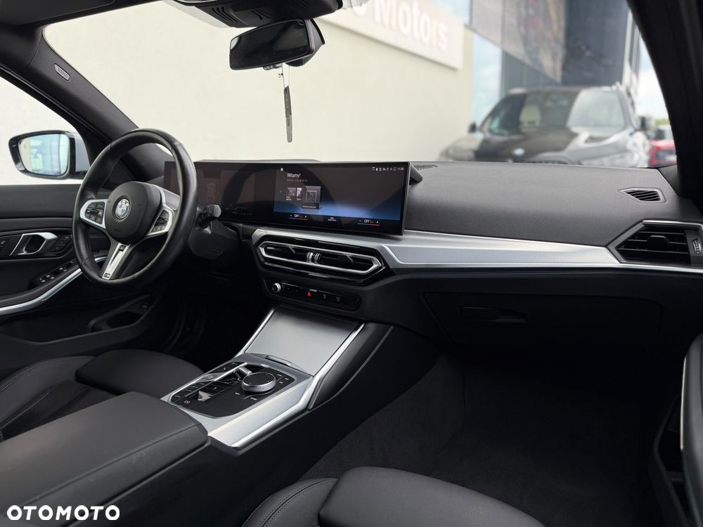 BMW Seria 3 320d xDrive Edition M Sport Shadow - 13
