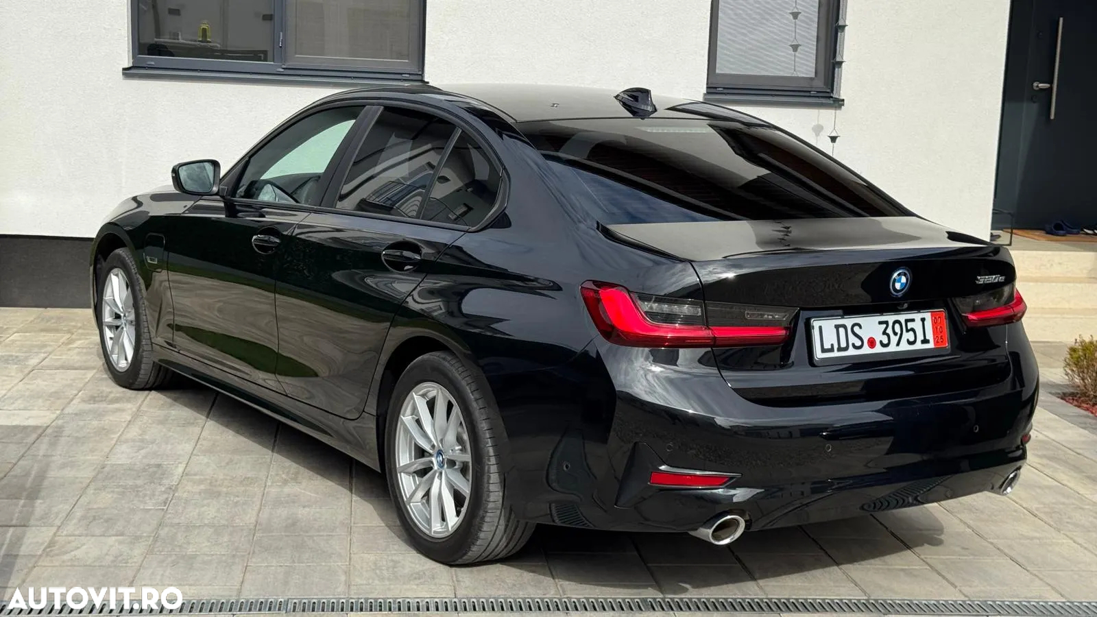BMW Seria 3 320e Aut. M Sport - 6