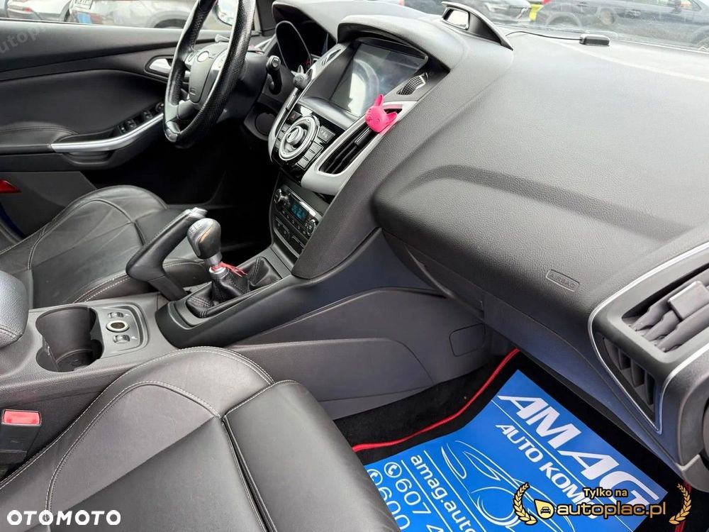 Ford Focus ST - 17