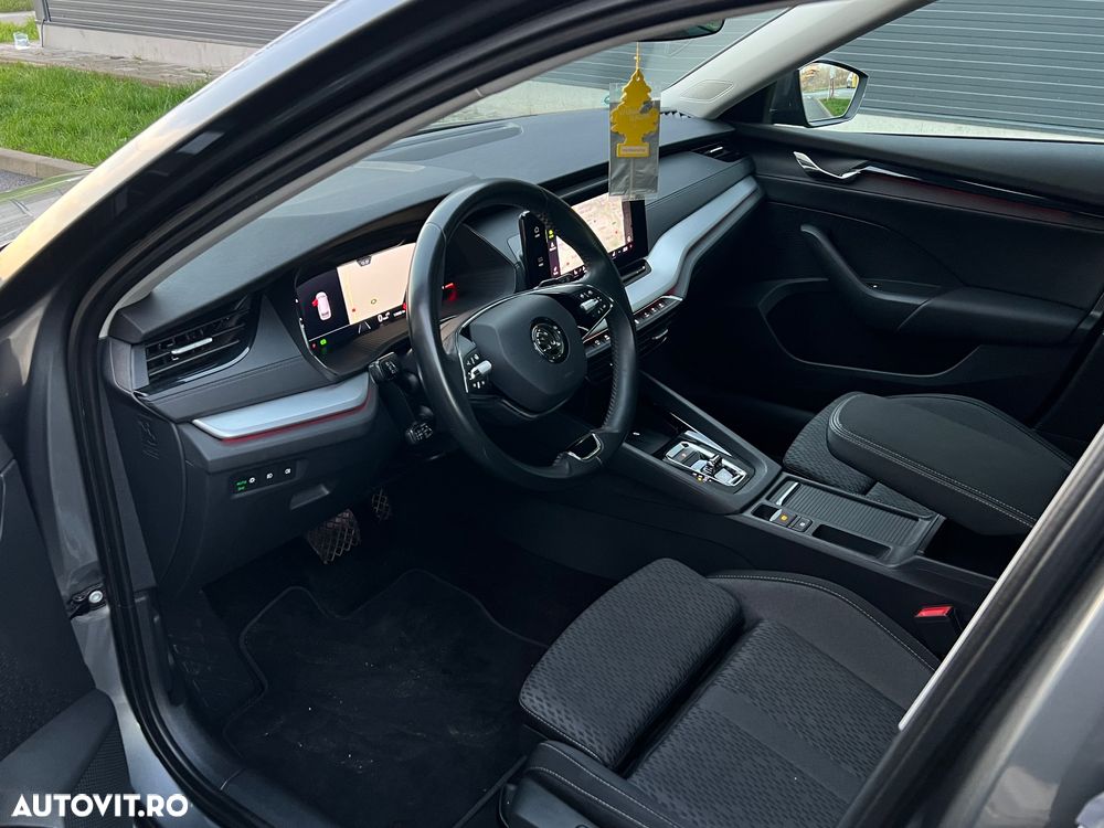 Skoda Octavia Combi 2.0 TDI DSG Clever - 9