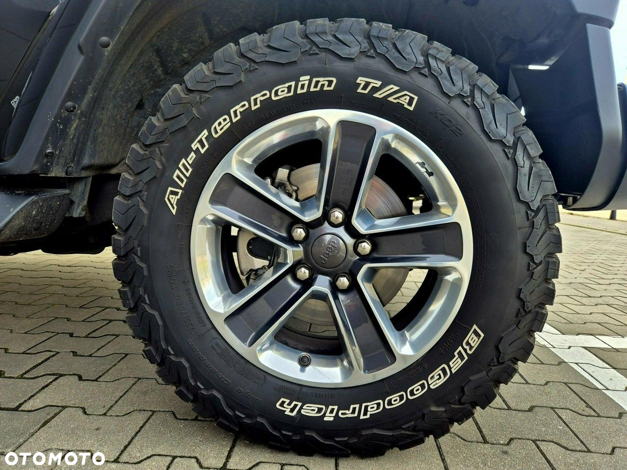 Jeep Wrangler - 12
