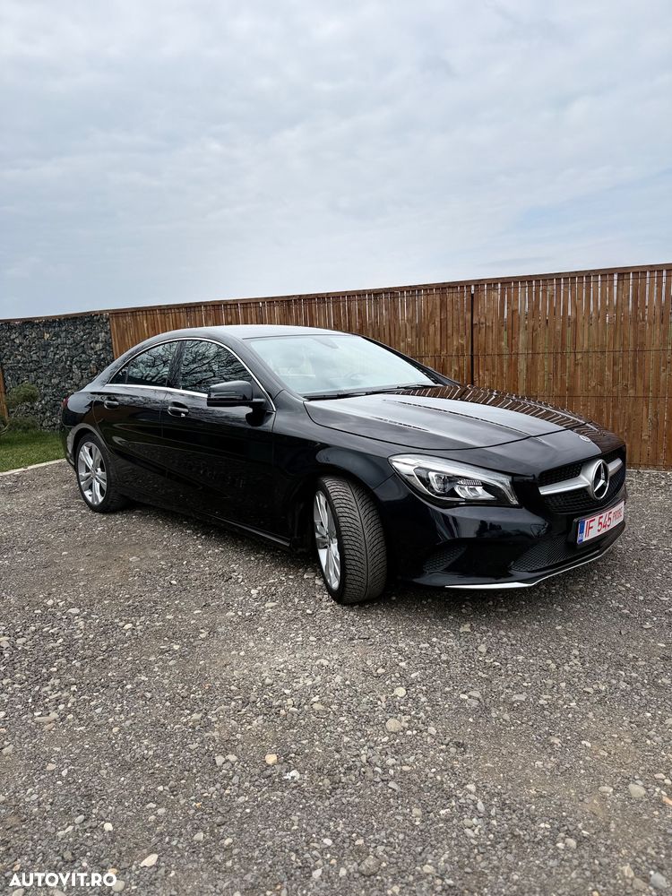 Mercedes-Benz CLA 200 d 7G-DCT Urban - 12