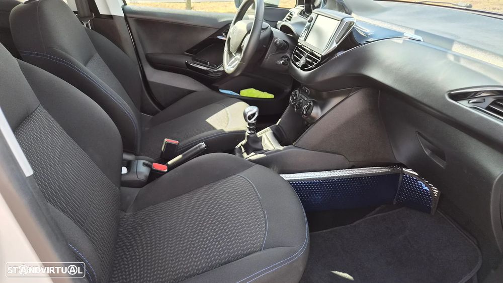 Peugeot 208 1.5 BlueHDi Signature - 10