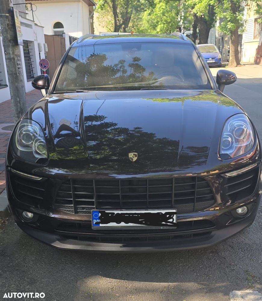 Porsche Macan - 1