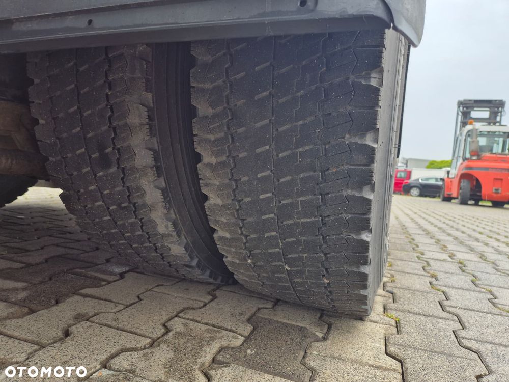 MAN TGS 18.360 / CYSTERNA / PALIWA + OLEJE / ADR / EURO 5 / 11M3 / 3 KOMORY / KABINA SYPIALNIANA / 1WŁ - 20