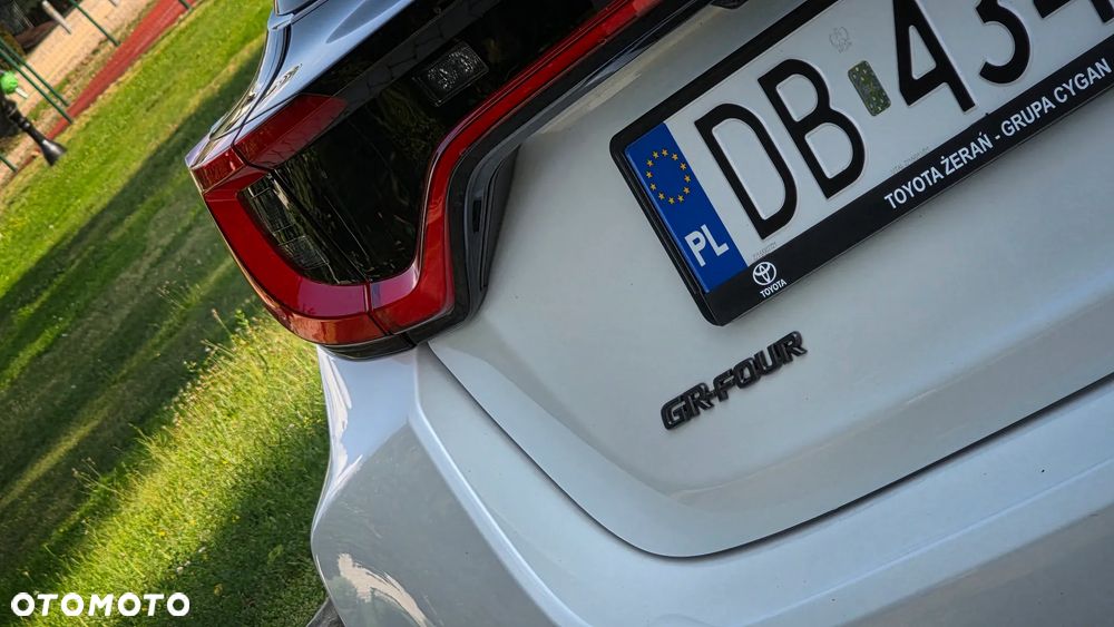 Toyota GR Yaris 1.6 Dynamic - 13