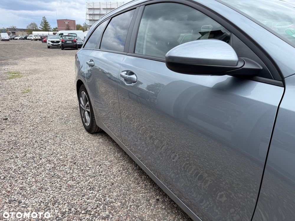 Kia Ceed 1.4 T-GDI L Business Line Plus - 12