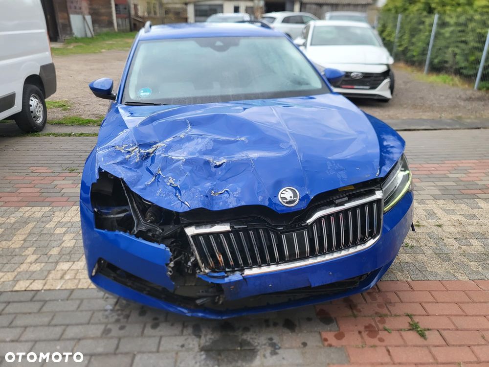 Skoda Superb 2.0 TDI Sportline - 3