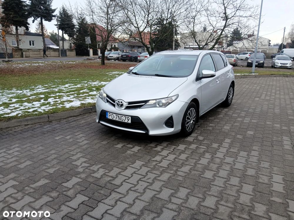 Toyota Auris 1.6 Comfort - 1