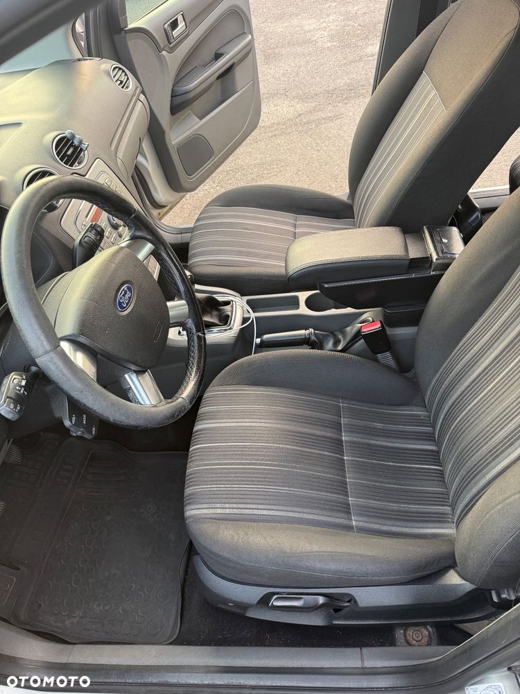 Ford Focus 1.6 TDCi Ambiente - 10