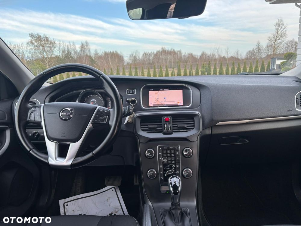 Volvo V40 D3 Geartronic RDesign - 5