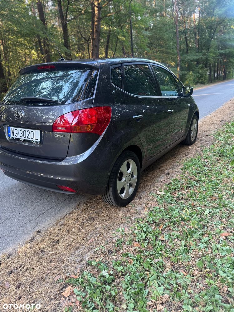 Kia Venga - 4