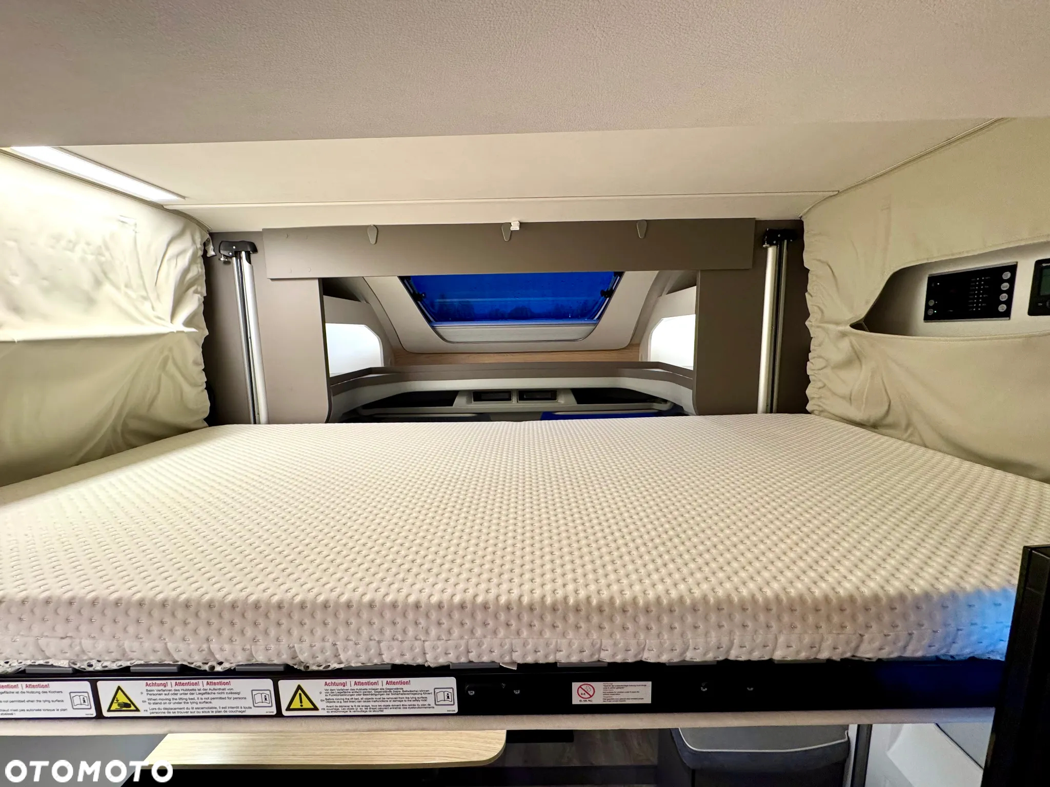 LMC Hymer H664 2023 Jak NOWY piękny kamper półintegra 4os bdb dopos. FV23% - 37