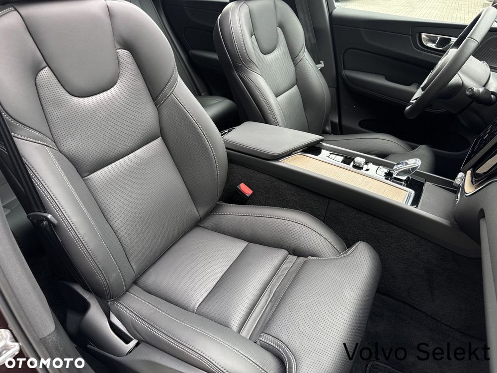 Volvo XC 60 - 22