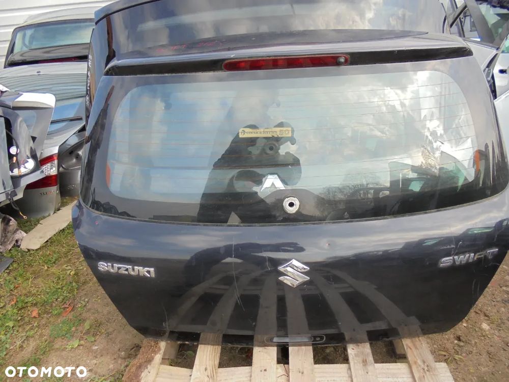 SUZUKI SWIFT KLAPA TYŁ - 1