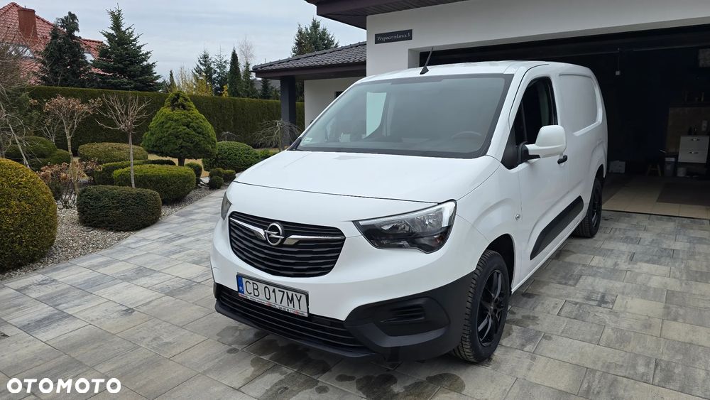 Opel COMBO - 11