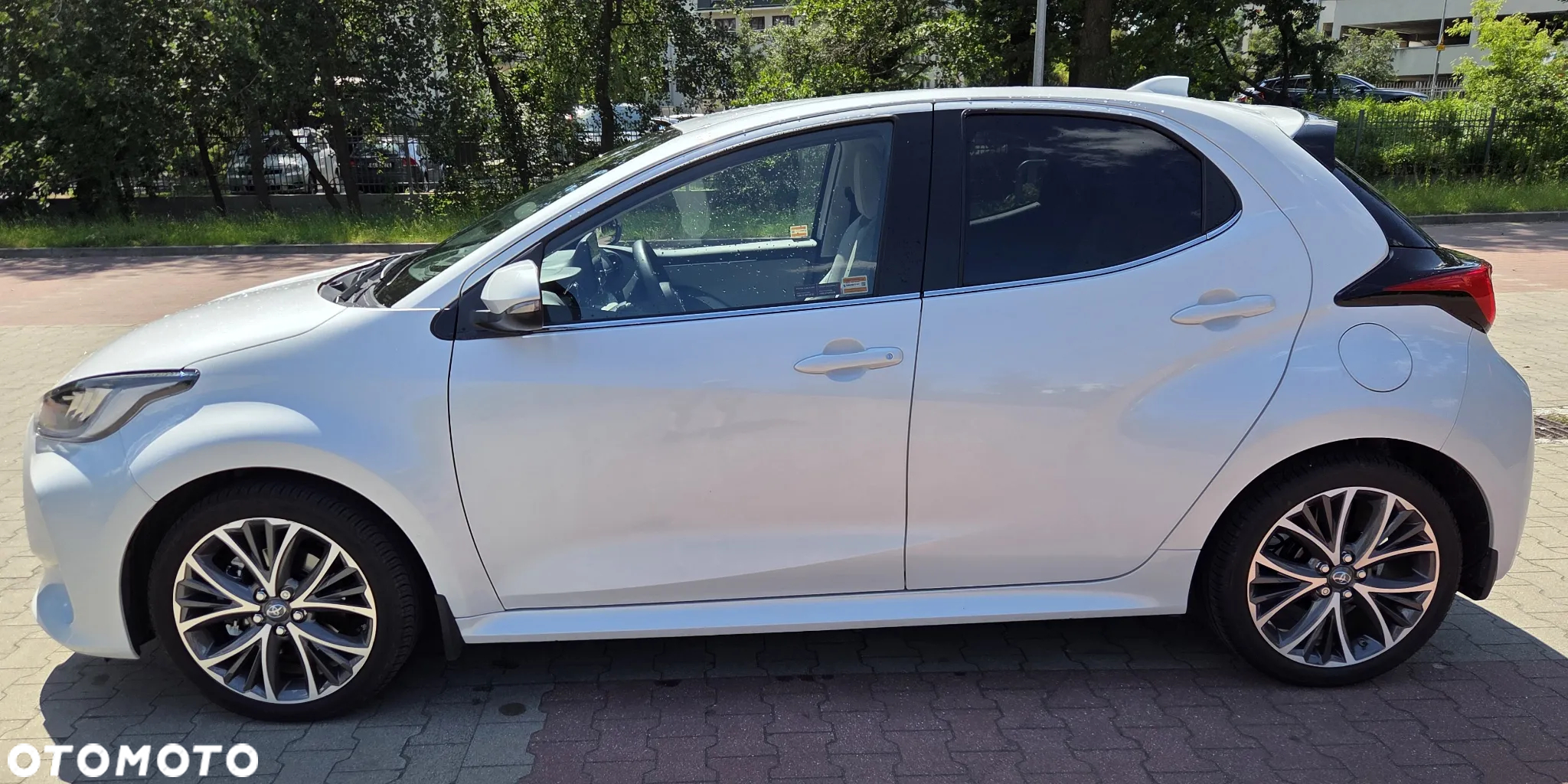 Toyota Yaris 1.5 Executive - 2