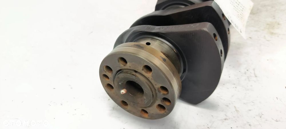 Jaguar XJ X308 1996 Wał korbowy SCF94050 - 2