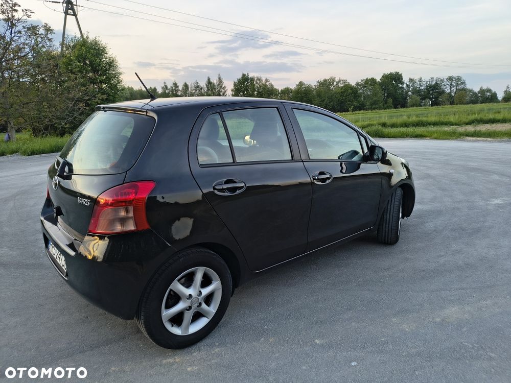 Toyota Yaris - 3