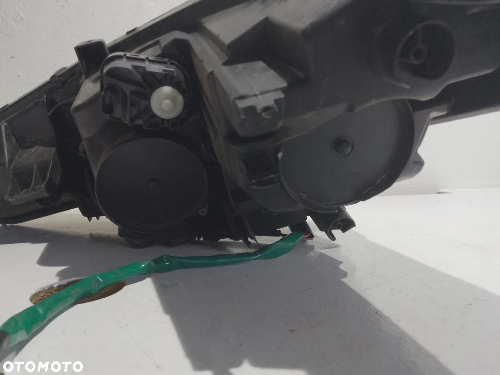 LAMPA PRAWY PRZÓD EU LED 260105SH5A NISSAN LEAF II 2 17- - 11