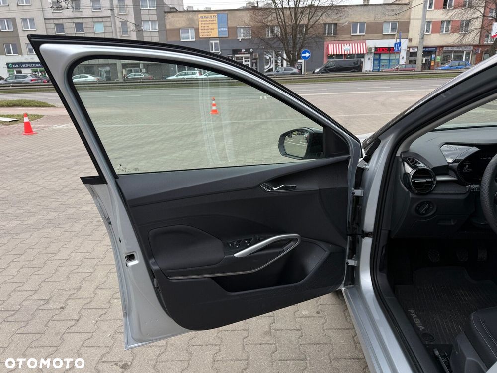 Skoda Fabia 1.0 TSI Monte Carlo - 13