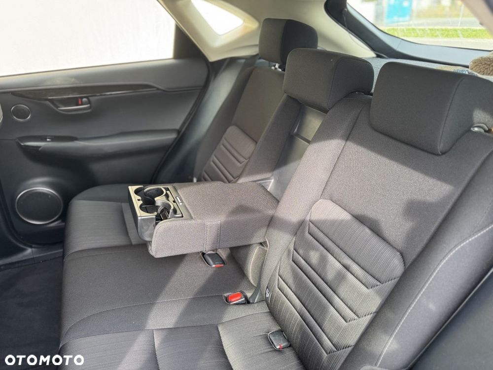 Lexus NX 300 Business Edition AWD - 10