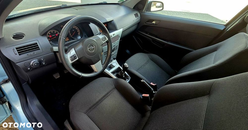 Opel Astra - 14
