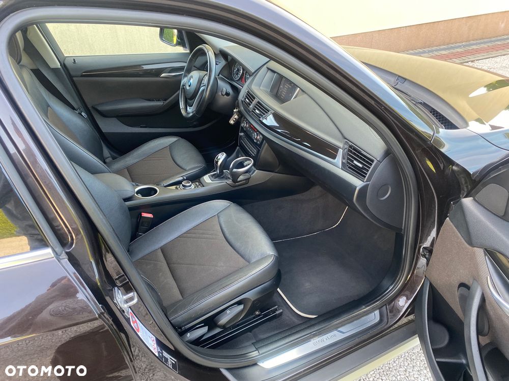 BMW X1 sDrive18d xLine - 19
