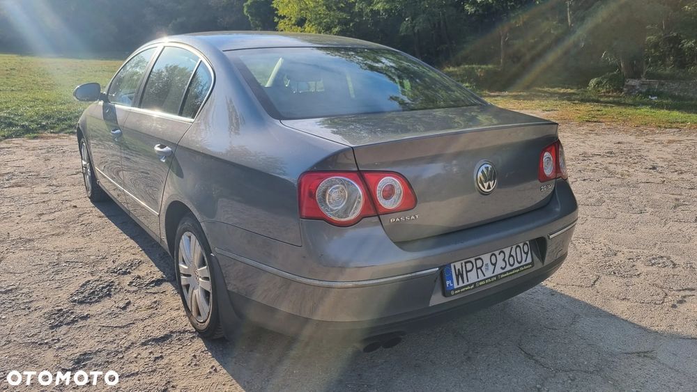 Volkswagen Passat 2.0 TDI DPF Comfortline - 4