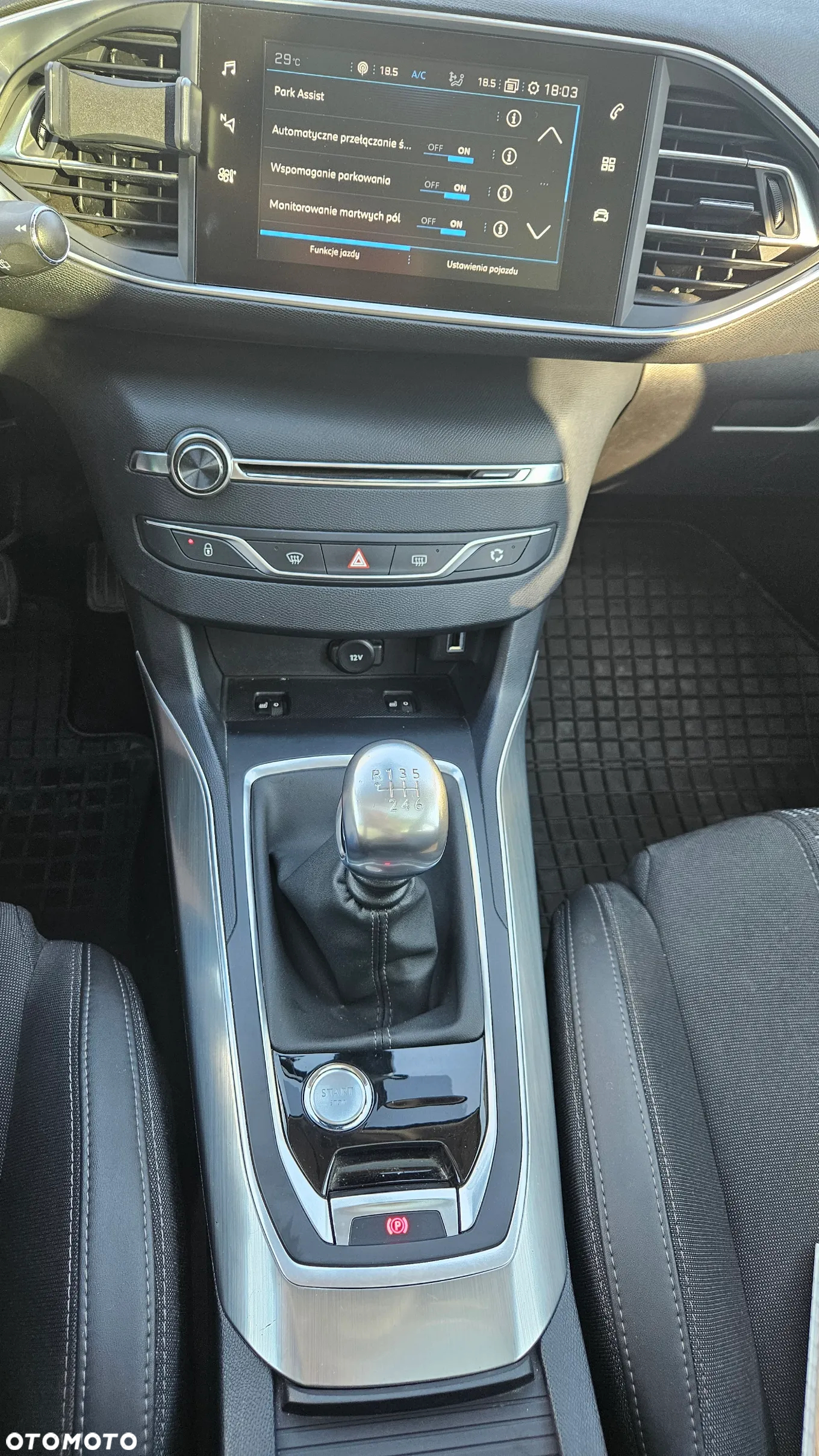 Peugeot 308 - 25
