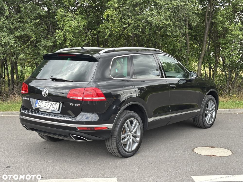 Volkswagen Touareg 3.0 V6 TDI BMT Business Line - 32