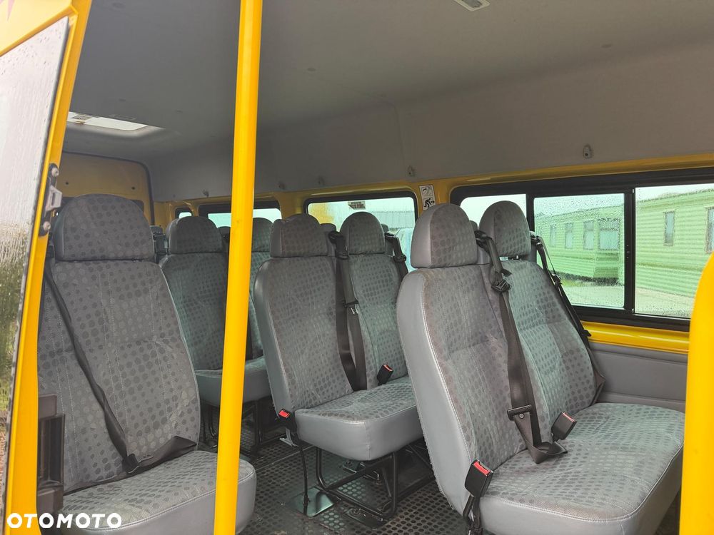 Ford Transit 2.2tdci 17 osobowy - 6