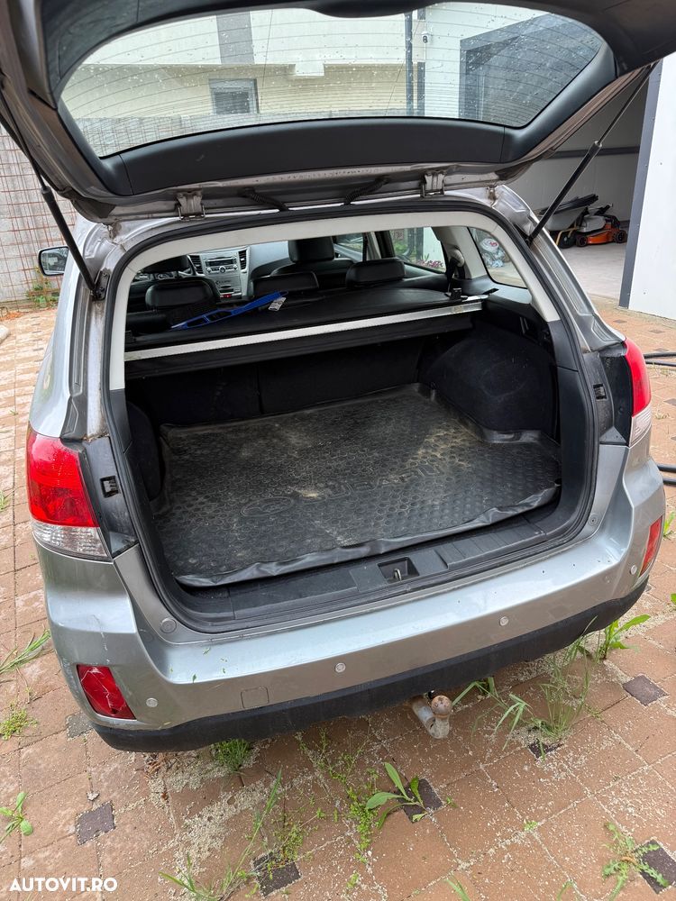 Subaru Outback 2.0D Exclusive - 9
