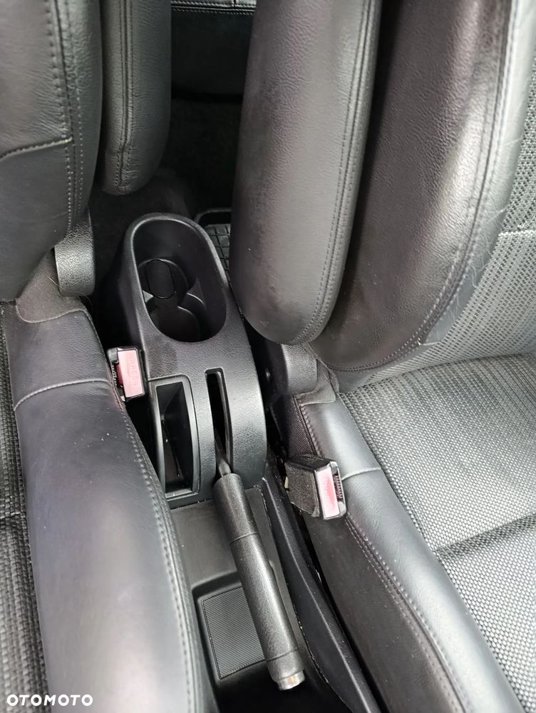 Peugeot 207 1.4 HDi Trendy - 8