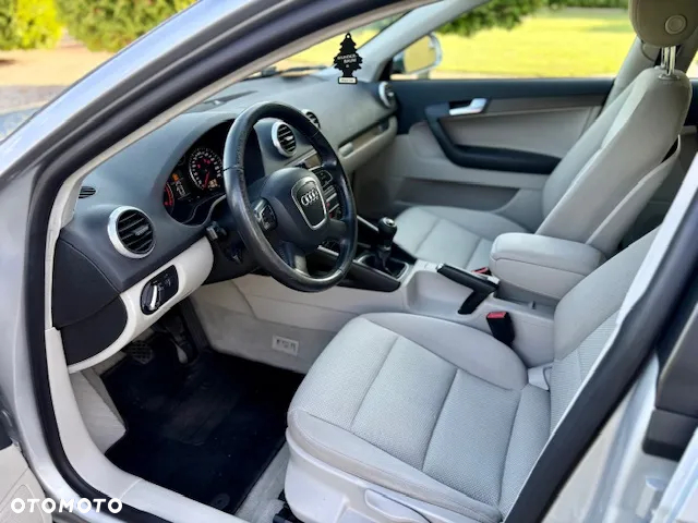 Audi A3 2.0 TDI Ambiente - 6