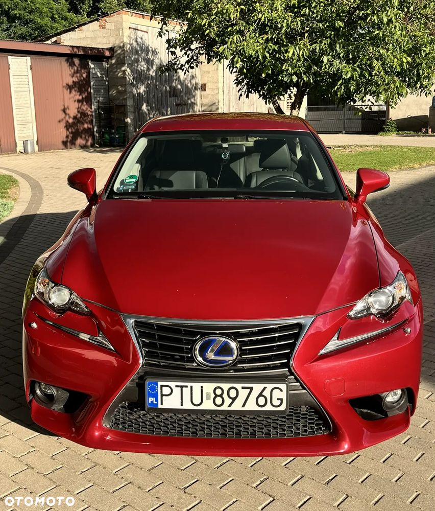Lexus IS 300h Elite - 8