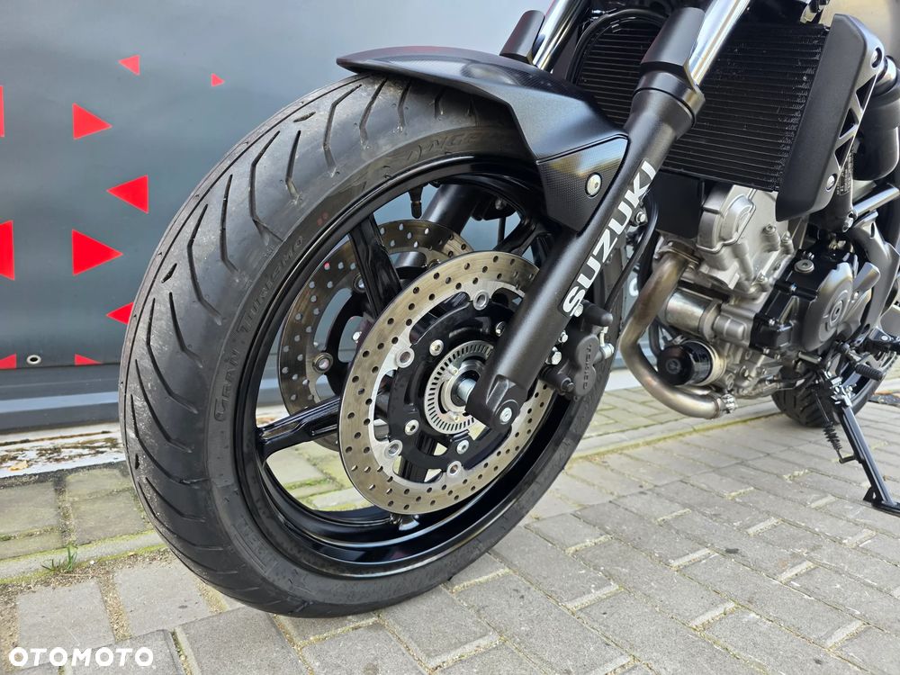 Suzuki SV - 13