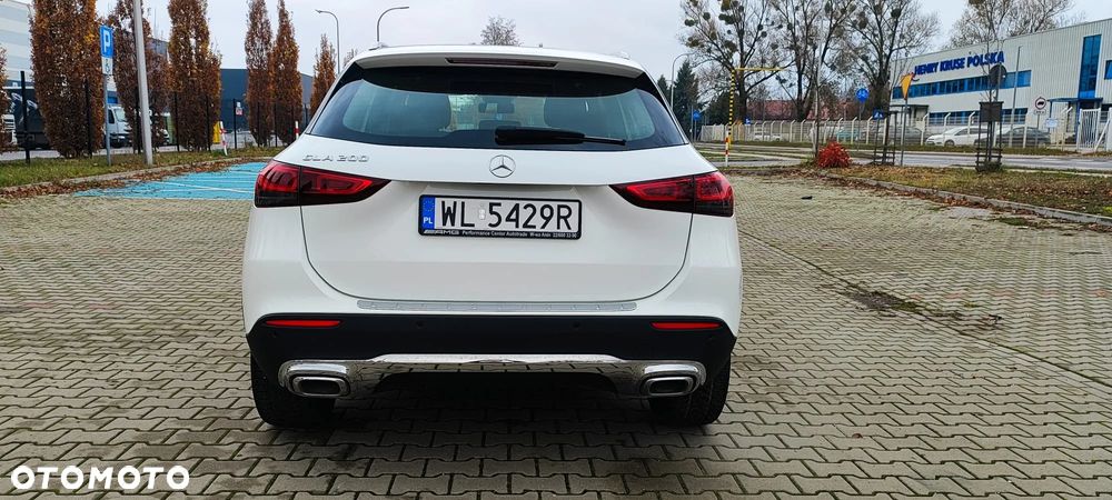 Mercedes-Benz GLA 200 Business Edition - 6