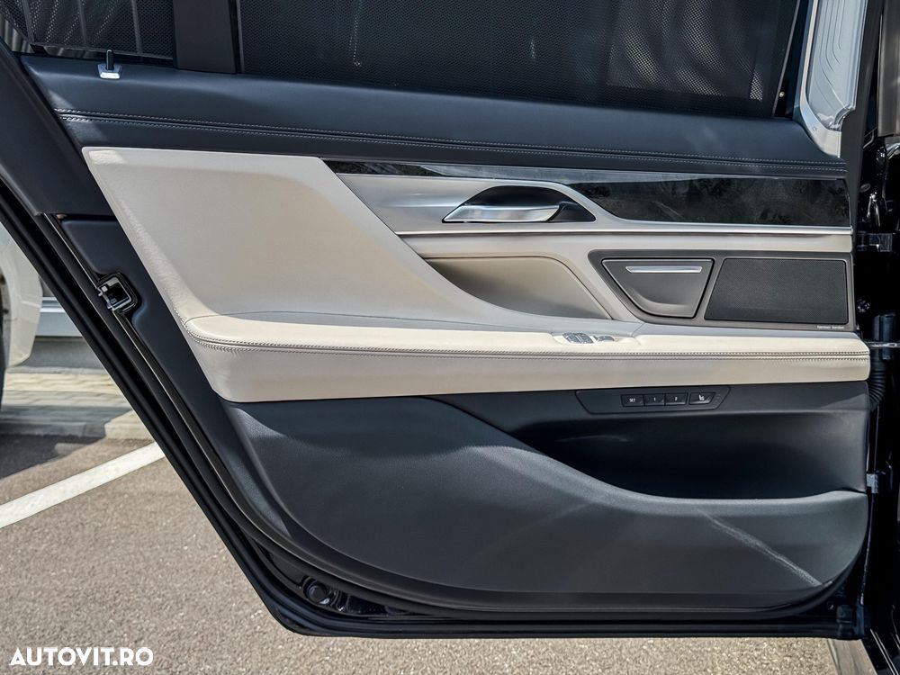BMW Seria 7 745Le xDrive AT PHEV - 28