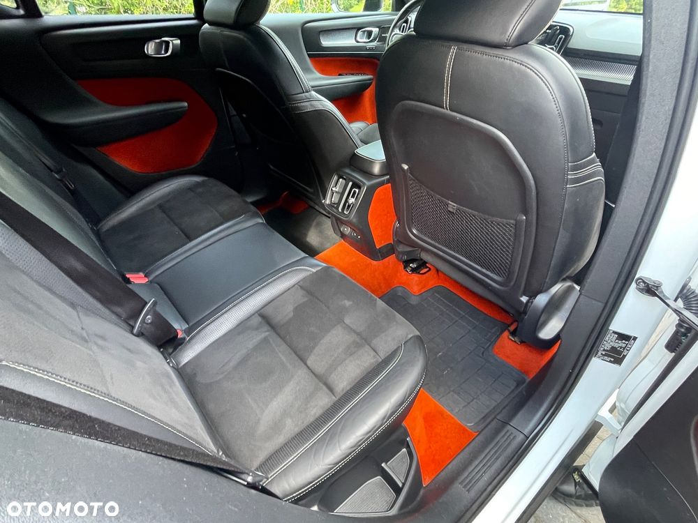 Volvo XC 40 - 22