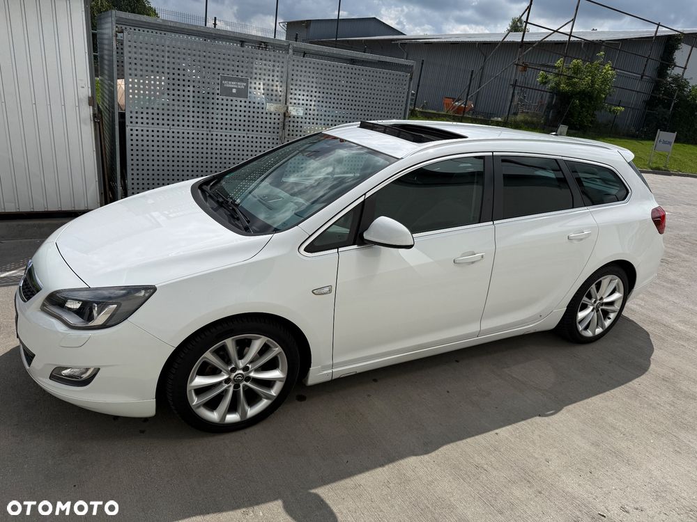 Opel Astra 1.4 T Cosmo - 34