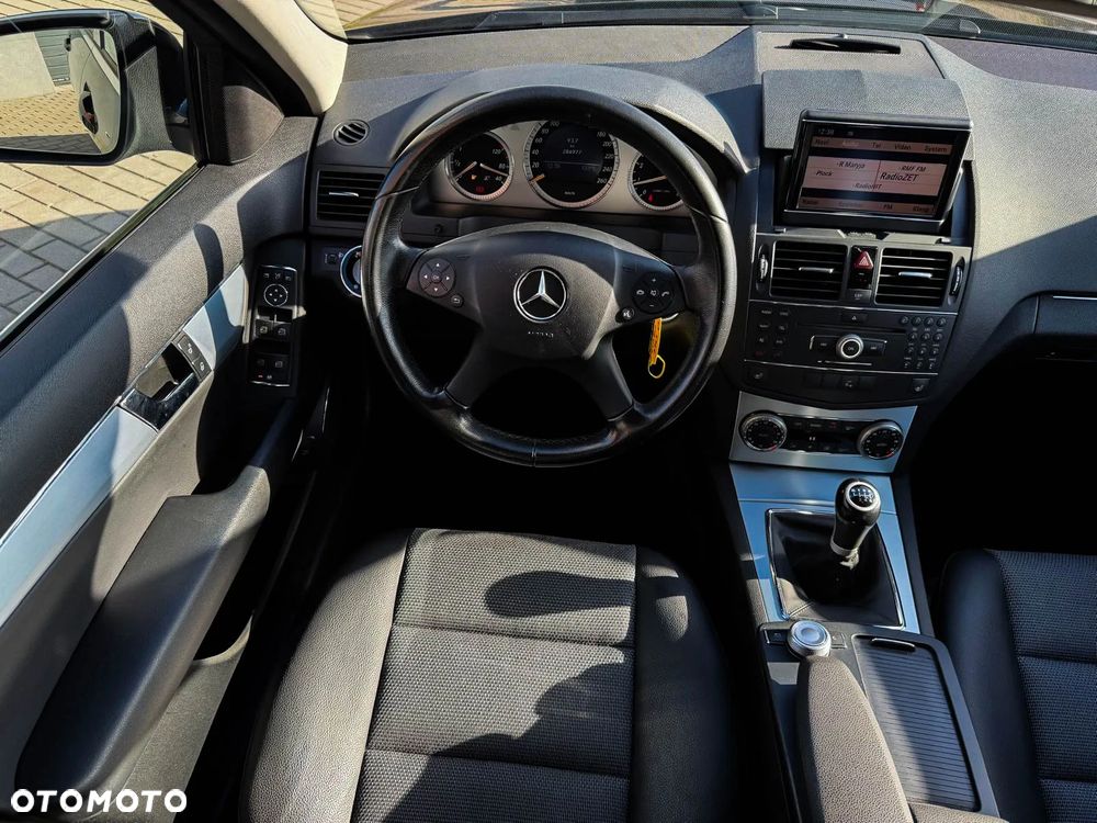 Mercedes-Benz Klasa C C-Klasse Avantgarde - 33
