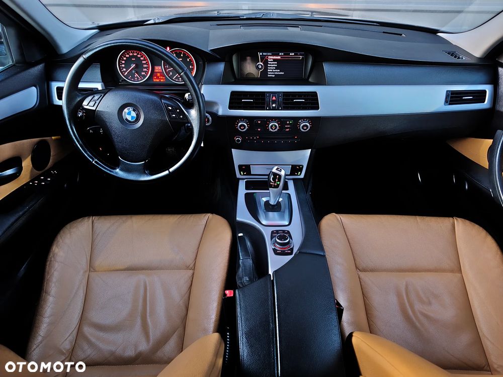 BMW Seria 5 523i Edition Exclusive - 30