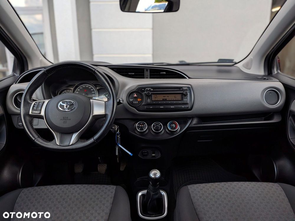 Toyota Yaris 1.0 Premium EU6 - 6